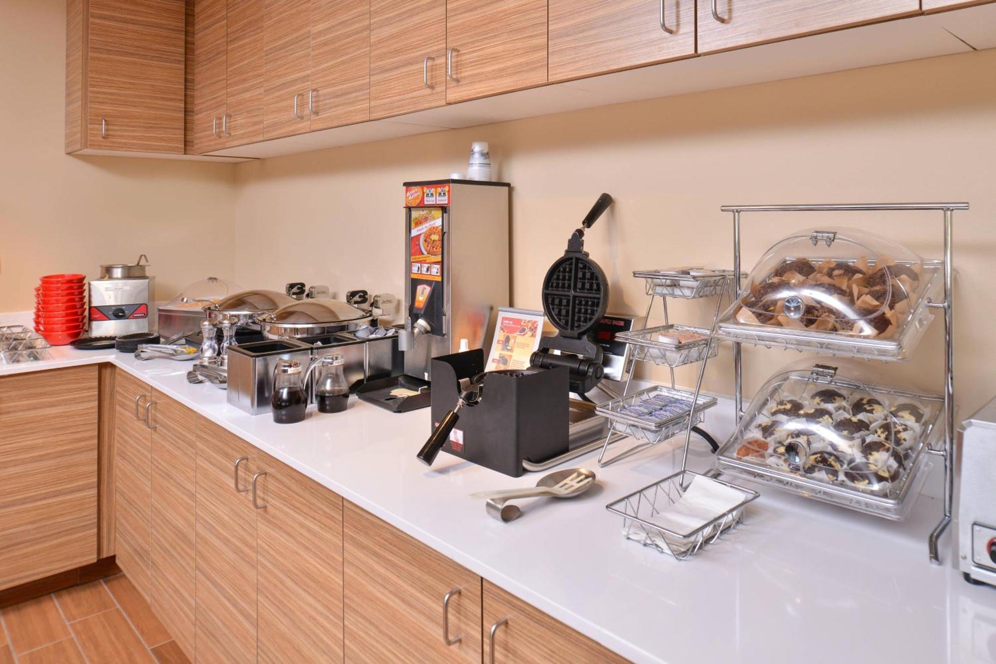 Towneplace Suites By Marriott Gillette Extérieur photo