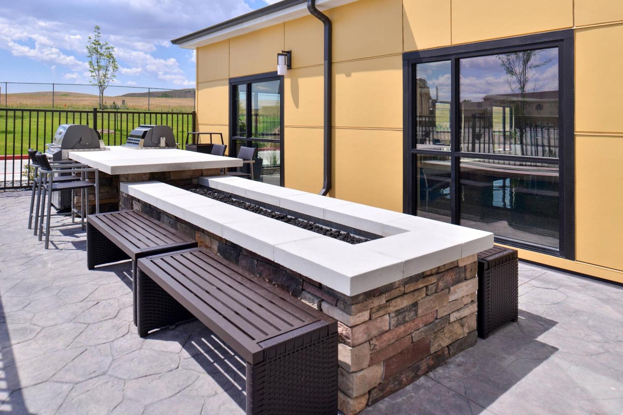 Towneplace Suites By Marriott Gillette Extérieur photo