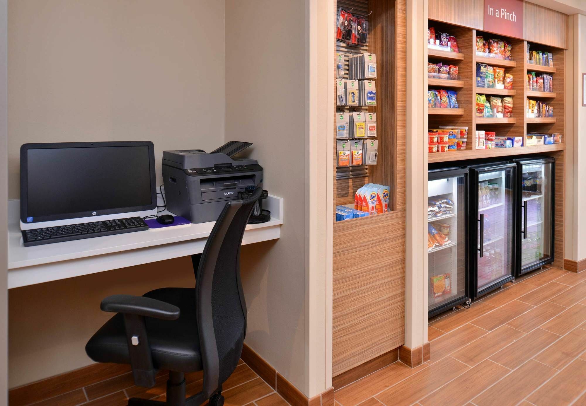 Towneplace Suites By Marriott Gillette Extérieur photo